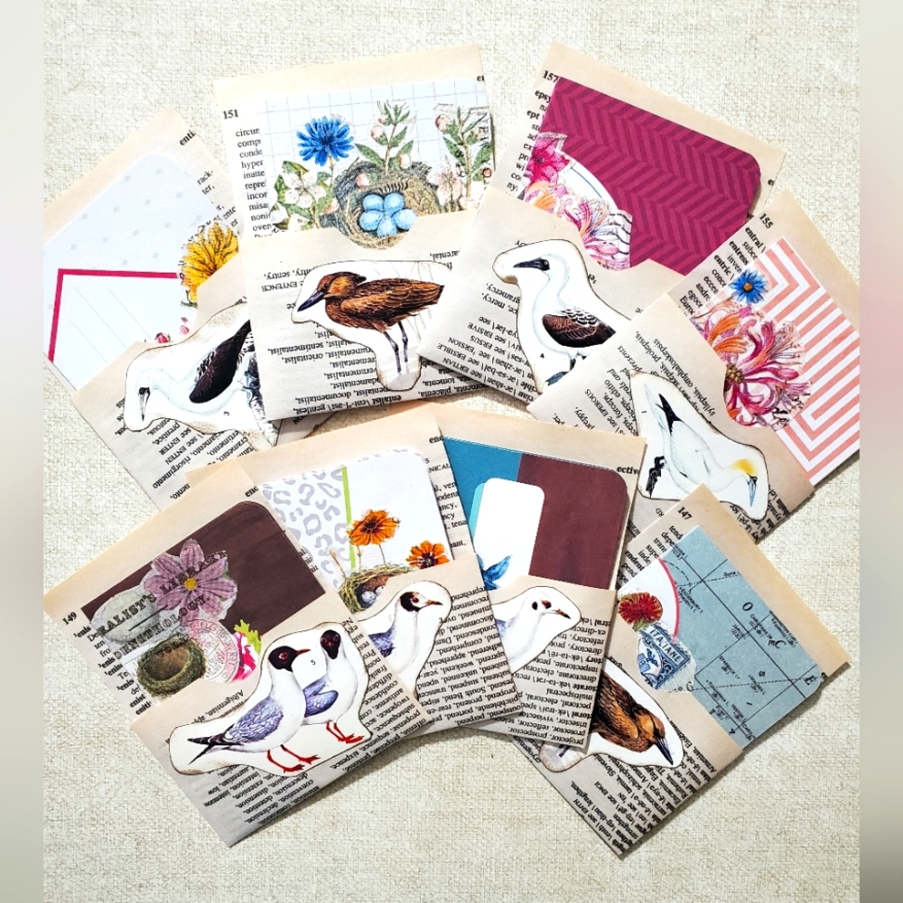😀 HAND CRAFTED Set of 8 vintage paper library card pocket with note card